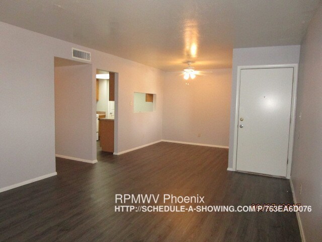 Building Photo - 115 W Hill Dr