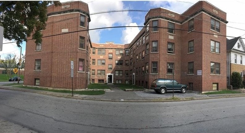 Exterior - 434 W New Castle St