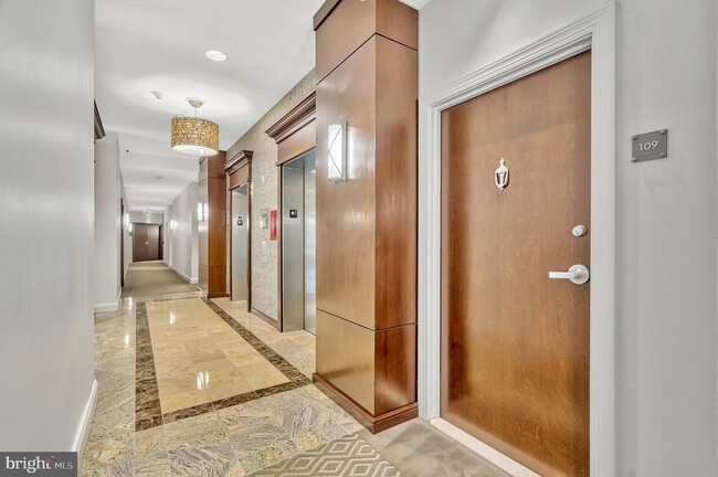 Building Photo - 11760 Sunrise Valley Dr