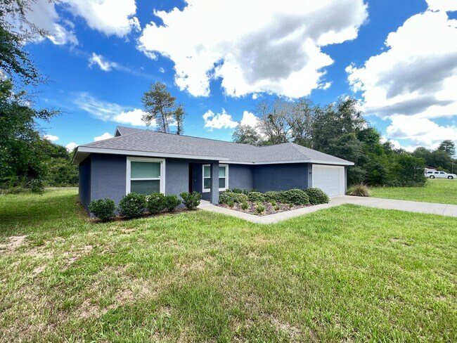 Building Photo - BEAUTIFUL  3 BD/2BA Home in Beautiful Ocala!