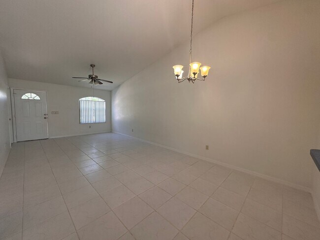 Foto del edificio - Pine Grove Duplex, Side B