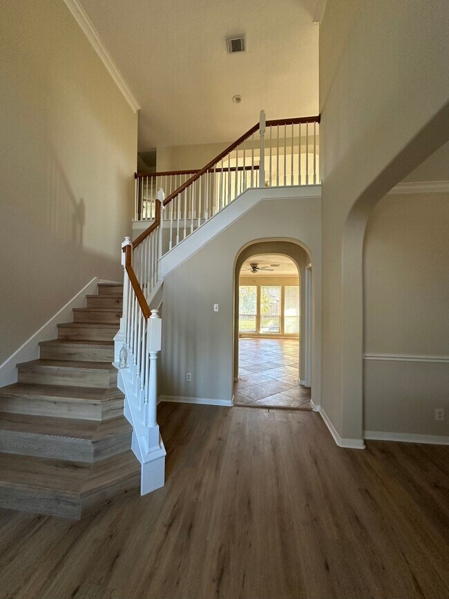 Foto del edificio - 1751 Heddon Falls Dr