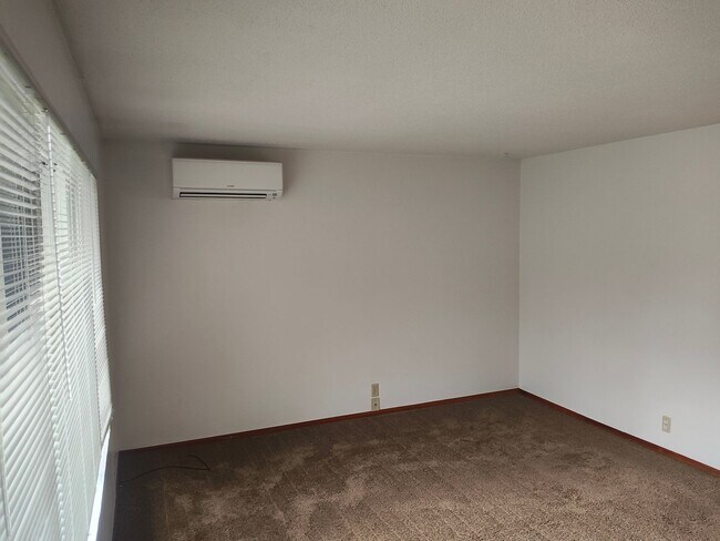 Building Photo - 247npo