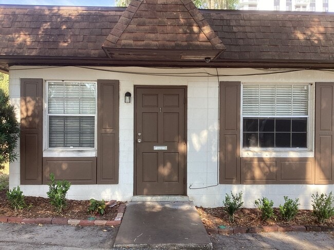 Downtown 1 bdrm Apt - Downtown 1 bdrm Apt
