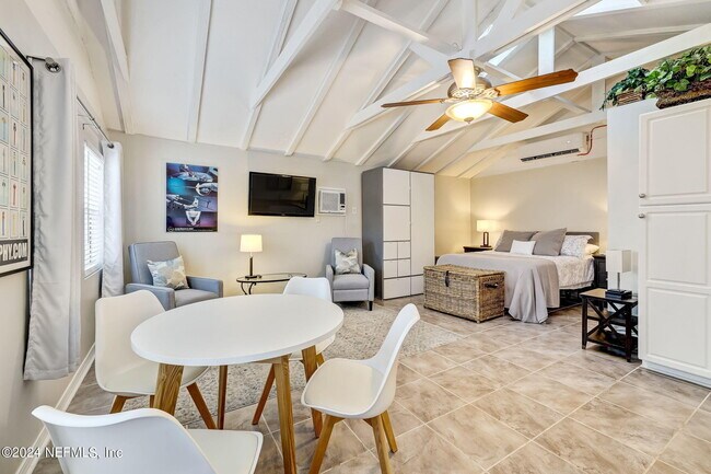 Foto del edificio - 1427 River Oaks Rd