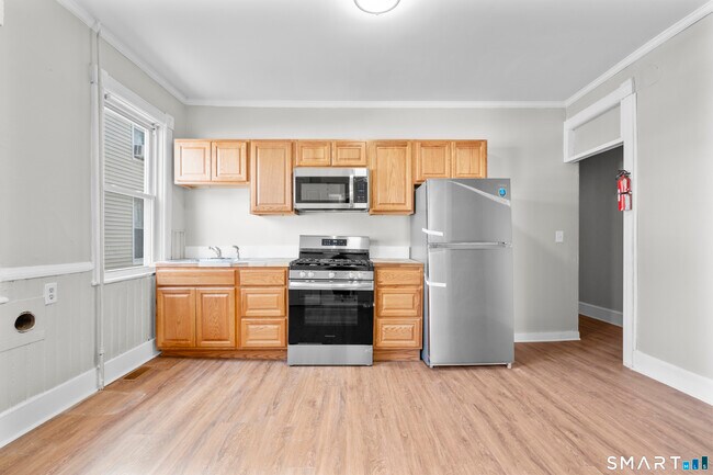 Foto del edificio - 394 Gregory St