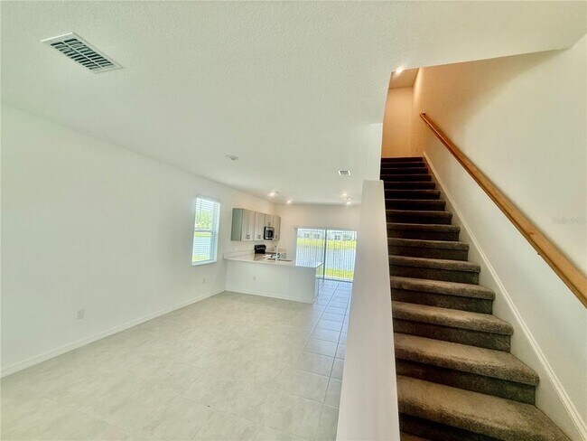 Foto del edificio - 3161 Skyline Lp