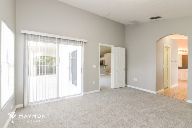 Foto del edificio - 4639 Cumbrian Lakes Dr