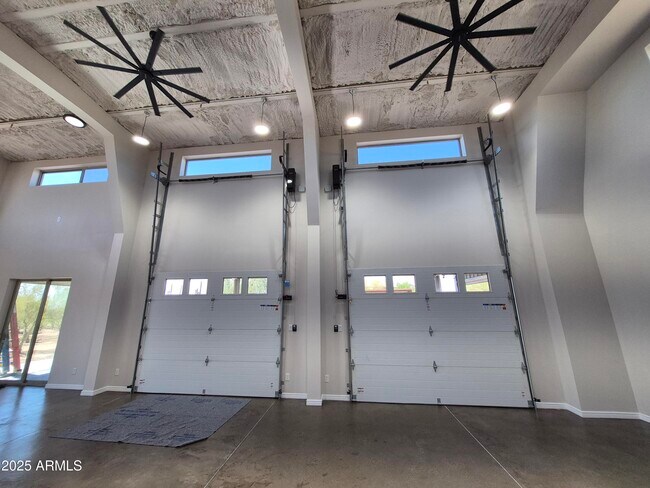 Building Photo - 28848 N 79th St
