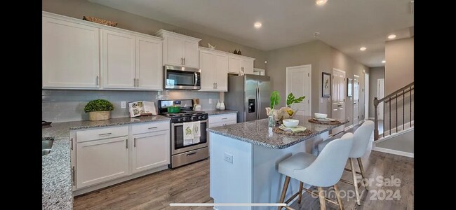 Foto del edificio - 36 Ashelyn Pk Dr