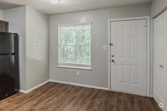 Interior Photo - Pointe South Townhomes