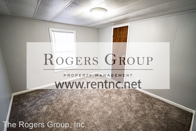 Building Photo - 3 br, 2 bath House - 543 W. Green St.