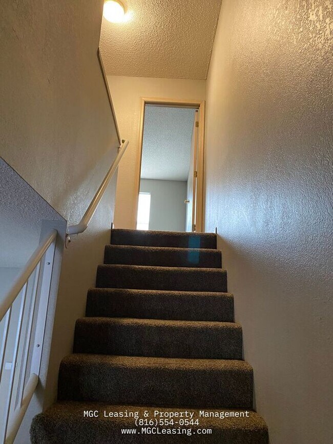 Foto del edificio - SOUTH GARDEN TOWNHOMES