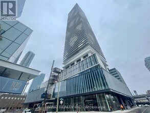 Building Photo - 138 Downes St