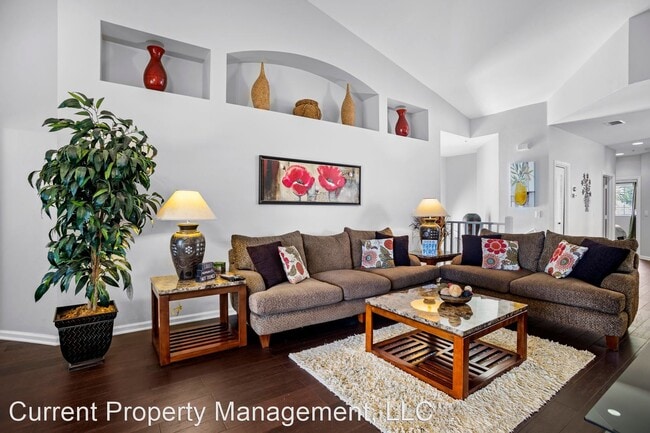 Building Photo - 3 br, 2 bath House - 7852 Gardner Drive #202