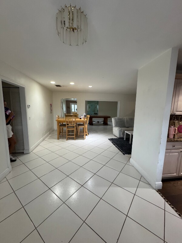 Building Photo - 19323 Carolina Cir
