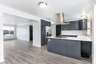 Building Photo - 203 Farrelly St