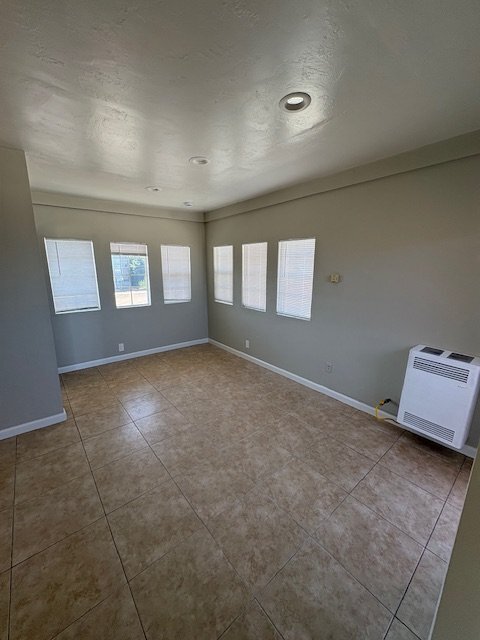 Foto del edificio - 2624 Foothill Blvd