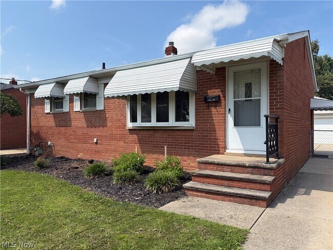 Building Photo - 14316 Parkman Blvd
