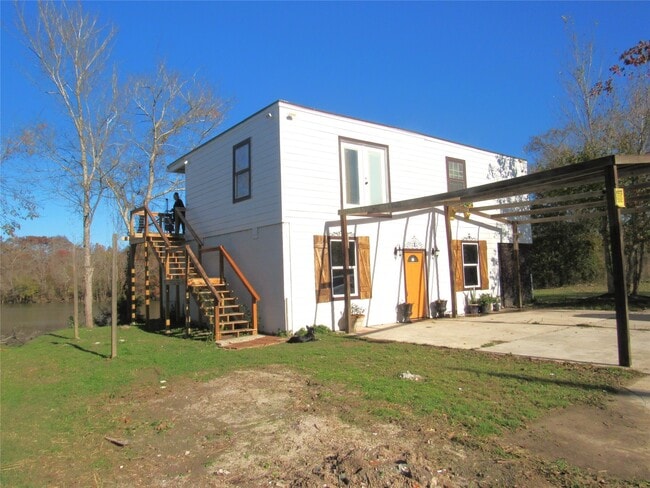 Building Photo - 2503 River Crest Dr