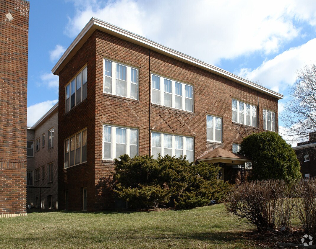 Building Photo - 1823 Portland Ave