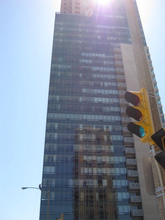Primary Photo - 923 E Kilbourn Ave