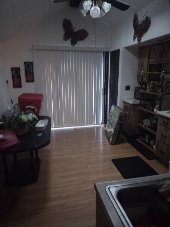 Foto del edificio - 630 Church St Ext