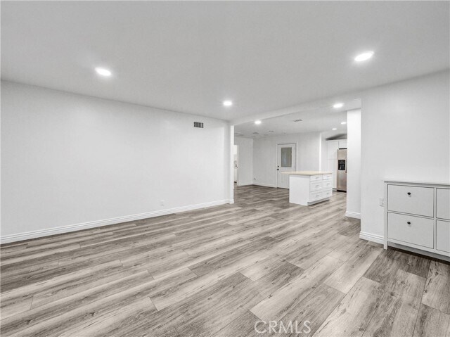 Foto del edificio - 1353 Hallwood Ct
