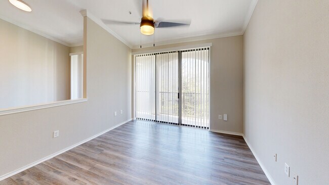 Interior Photo - Lakeline Villas