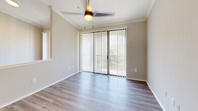 Interior Photo - Lakeline Villas
