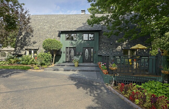 Foto del edificio - 1425 Ottawa Ave S