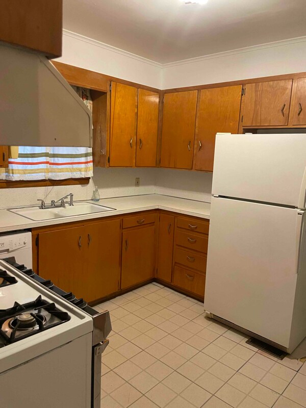 Foto del edificio - 4714 N Frankfort Ave