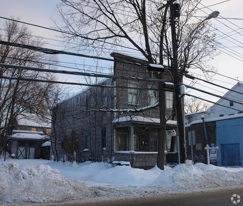 Building Photo - 306 Mohawk Ave