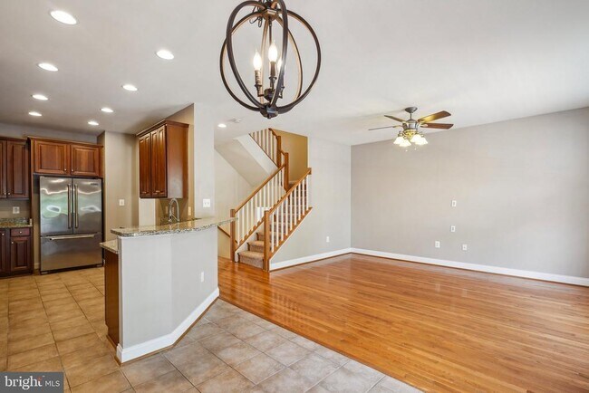 Foto del edificio - 6832 Hartzell Hill Ln