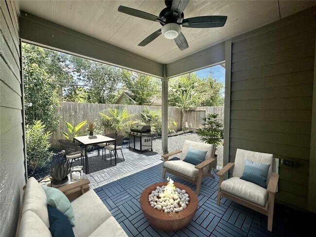 Foto del edificio - Like NEW - Built in  2020 - Charming Singl...