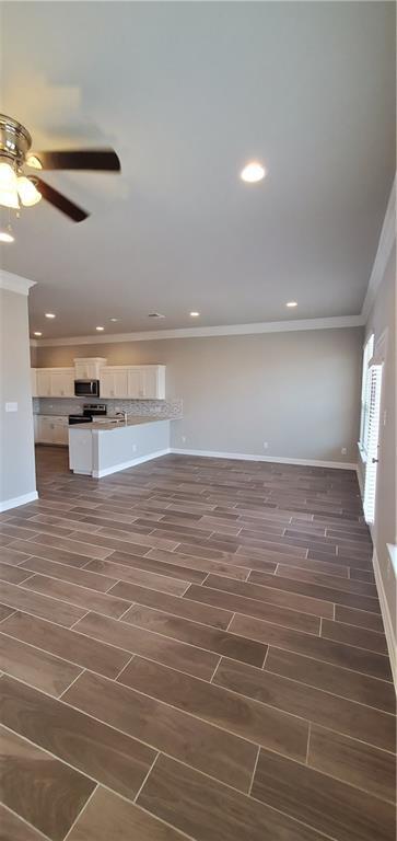 Foto del edificio - 105 Everett Ct #A