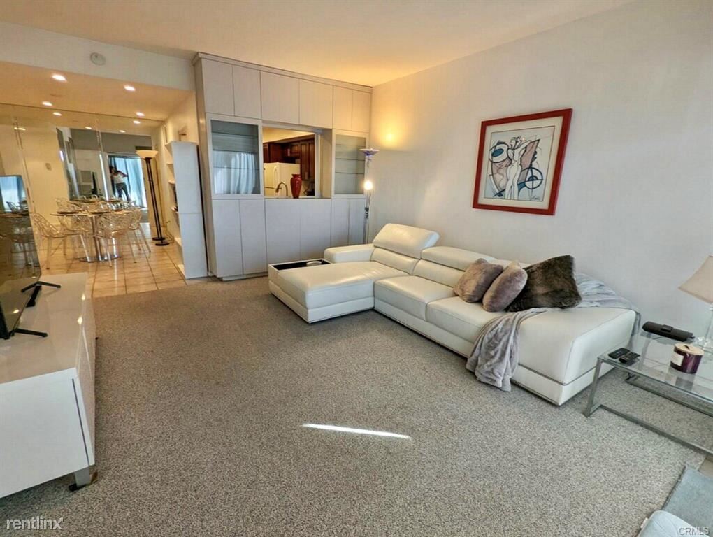 1 br, 1 bath Condo - 1155 N La Cienega Blv... Photo