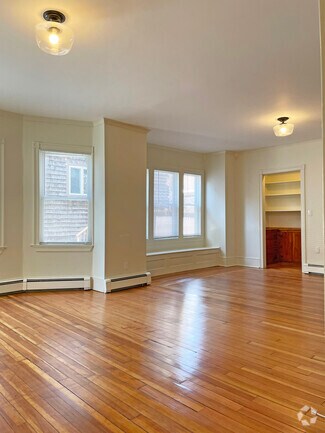 Building Photo - 228 Doyle Ave