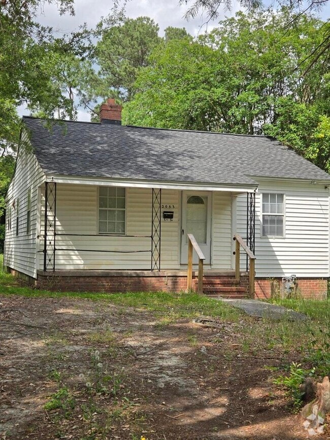 Building Photo - 2053 Telfair St