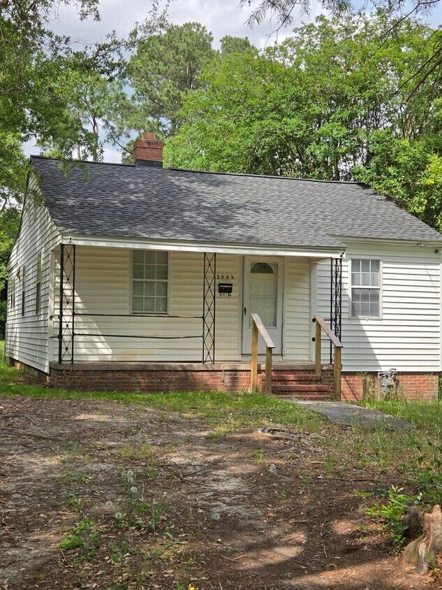 Foto principal - 2053 Telfair St