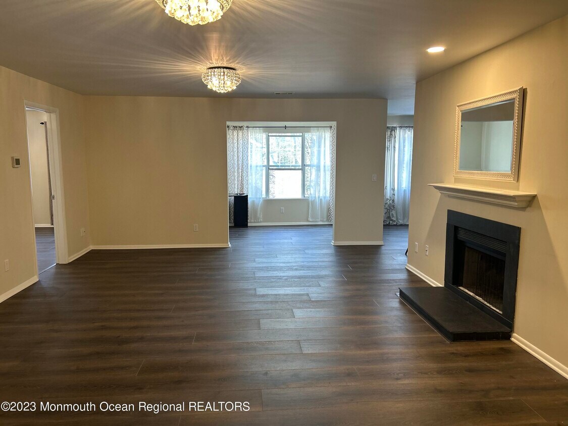 1021 Waters Edge Dr, Toms River, NJ 08753 Condo for Rent in Toms