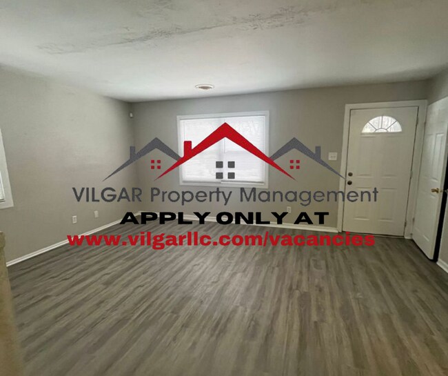Building Photo - Awesome 2 spacious bedrooms, 1 bathroom, s...