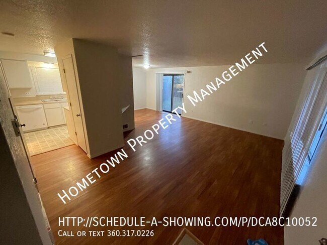 Foto del edificio - Perfect location 2 bedroom 1.5 bathroom To...