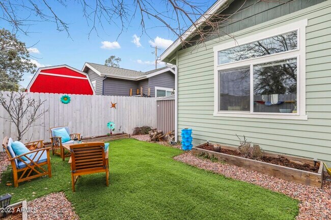 Building Photo - 414A W Frontier St