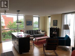 Building Photo - 270 Rushton Rd