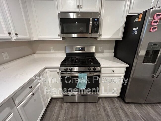 Building Photo - 309 Pebble Creek Ct