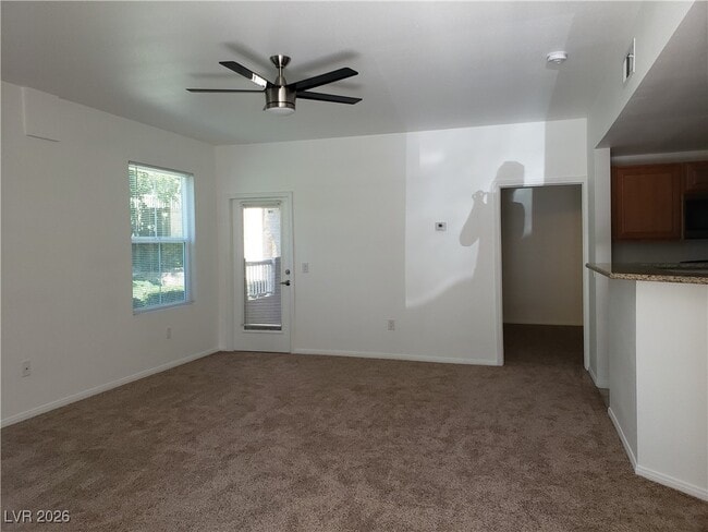 Foto del edificio - 10001 Peace Way