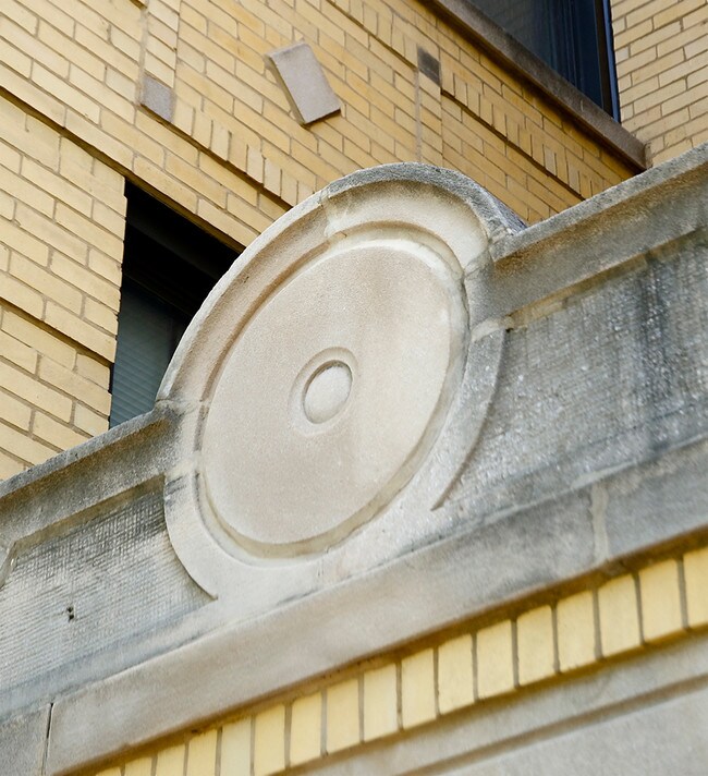 Foto del edificio - 262-264 S. Marion St. and 1036-1038 Randol...