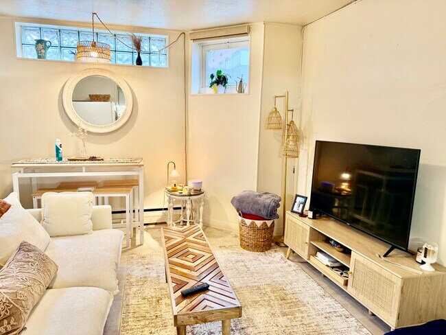 Foto del edificio - 50 Parkman St