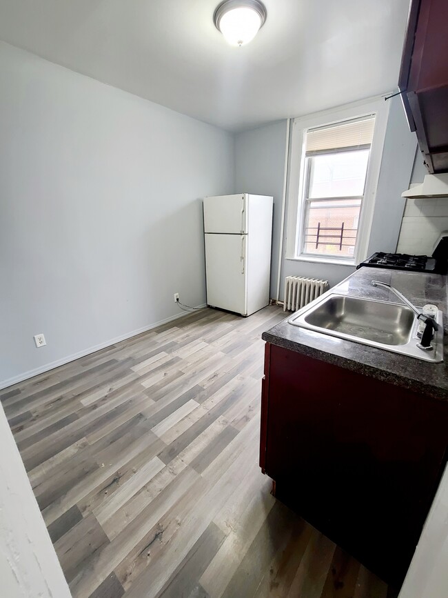 Building Photo - 67-28 78th Street